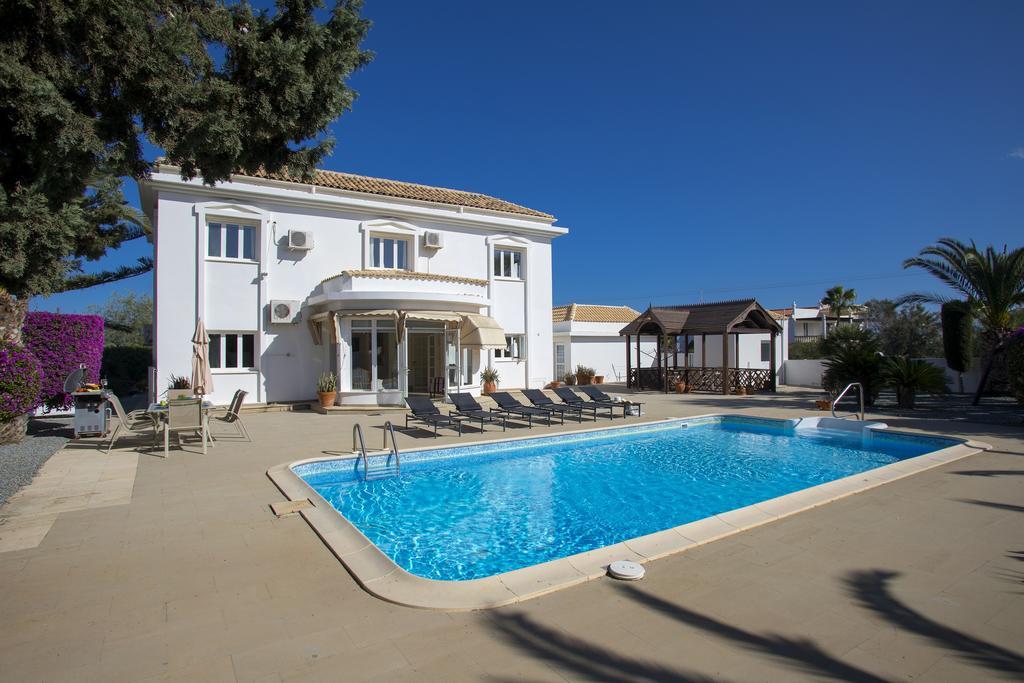 Villa Georgia Pernera Екстер'єр фото